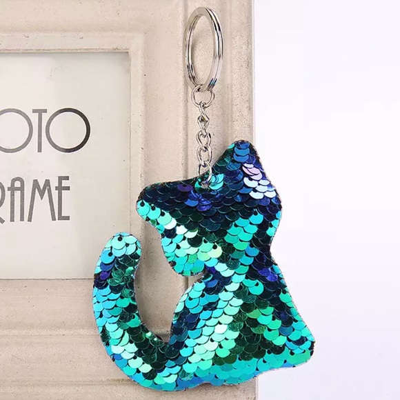 Accessories - NEW Green Iridescent Sequin Cat Keychain Bag Charm